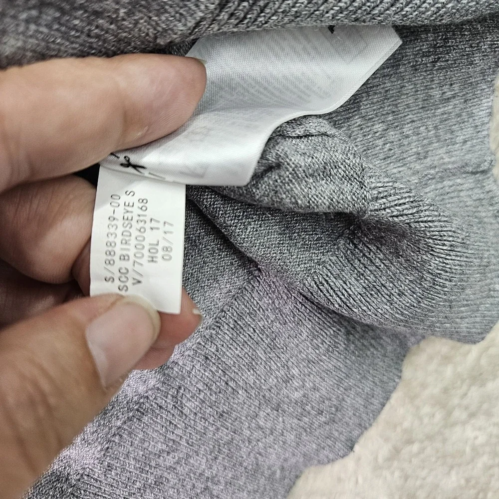 Banana Republic Luxury Blend‎ Sweater Mens L Gray Striped Silk Cashmere Crewneck